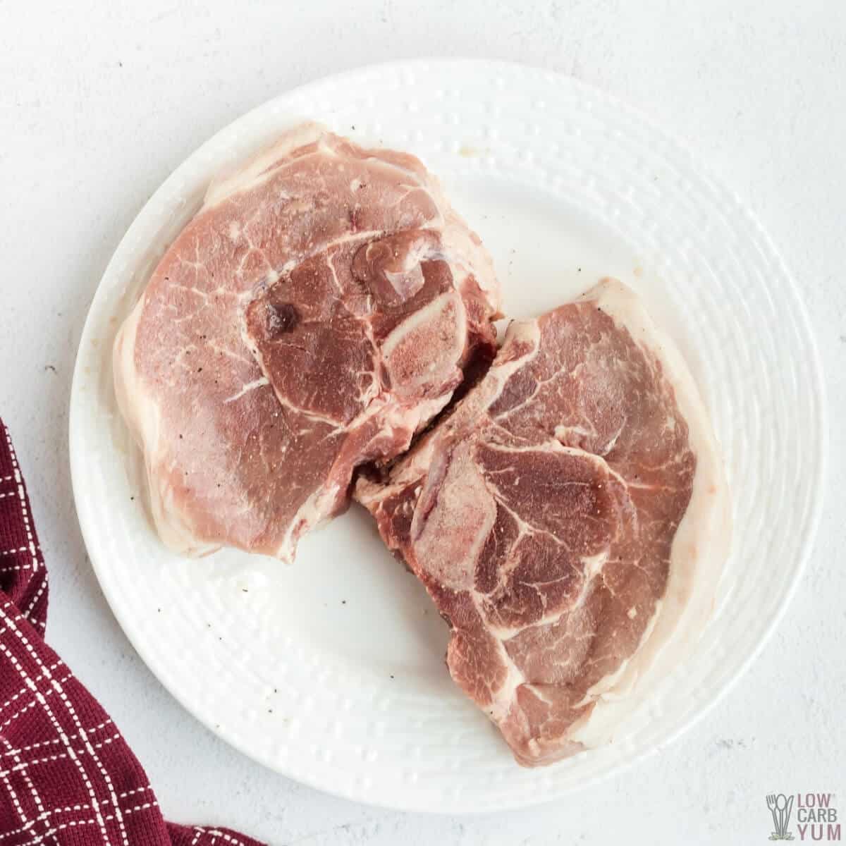 seasoned porterhouse pork chops