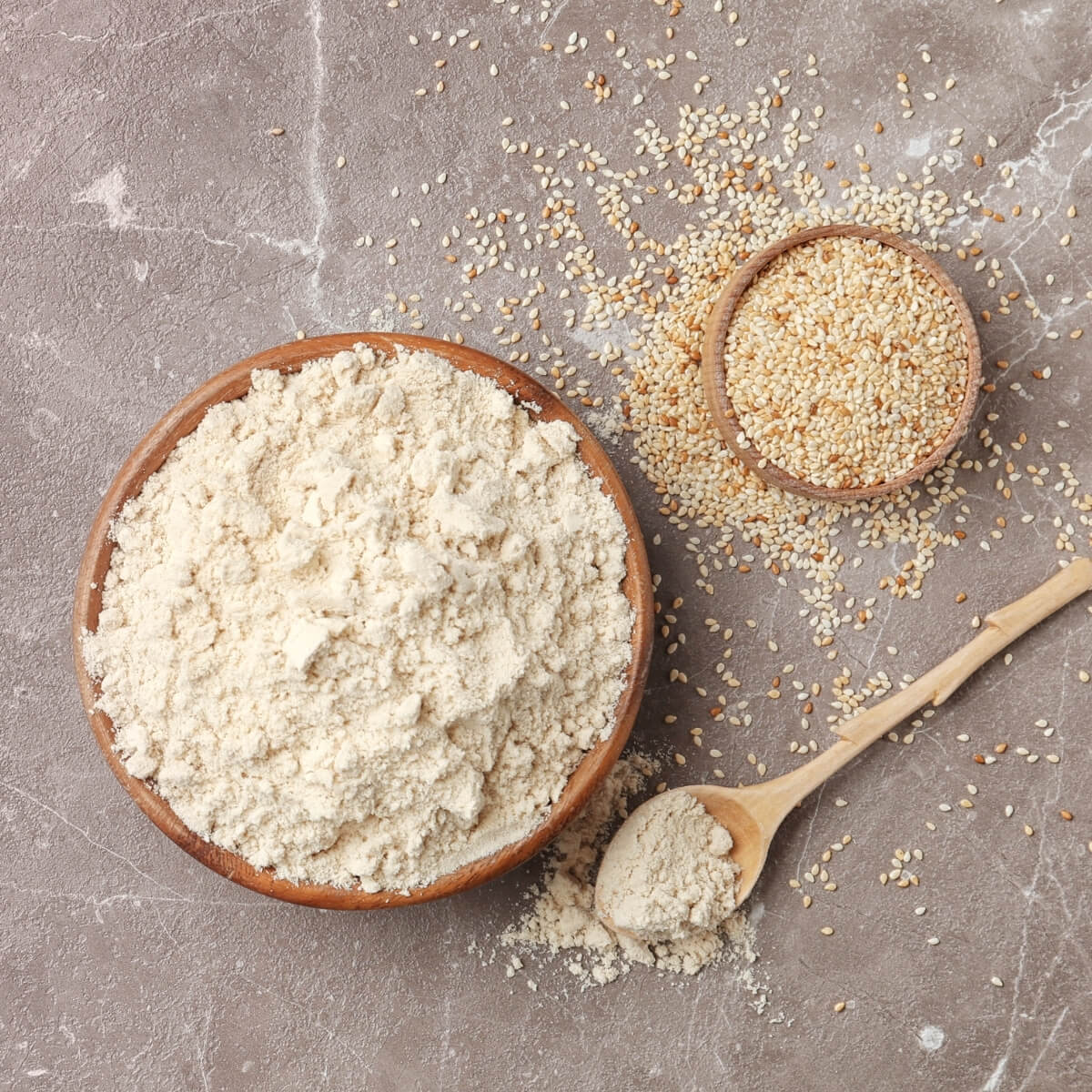 keto friendly sesame flour in bowl with seeds