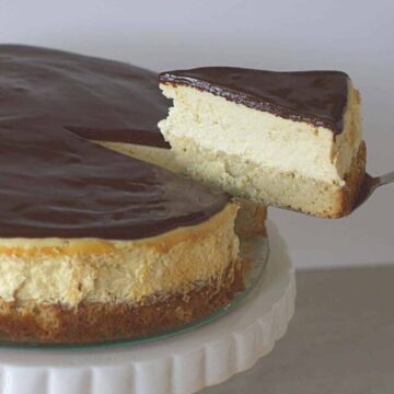 Keto Boston Cream Pie Cheesecake