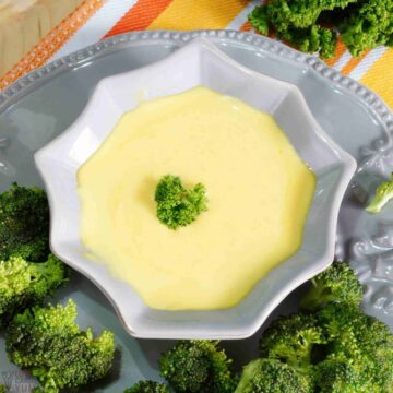 keto cheese sauce featured image