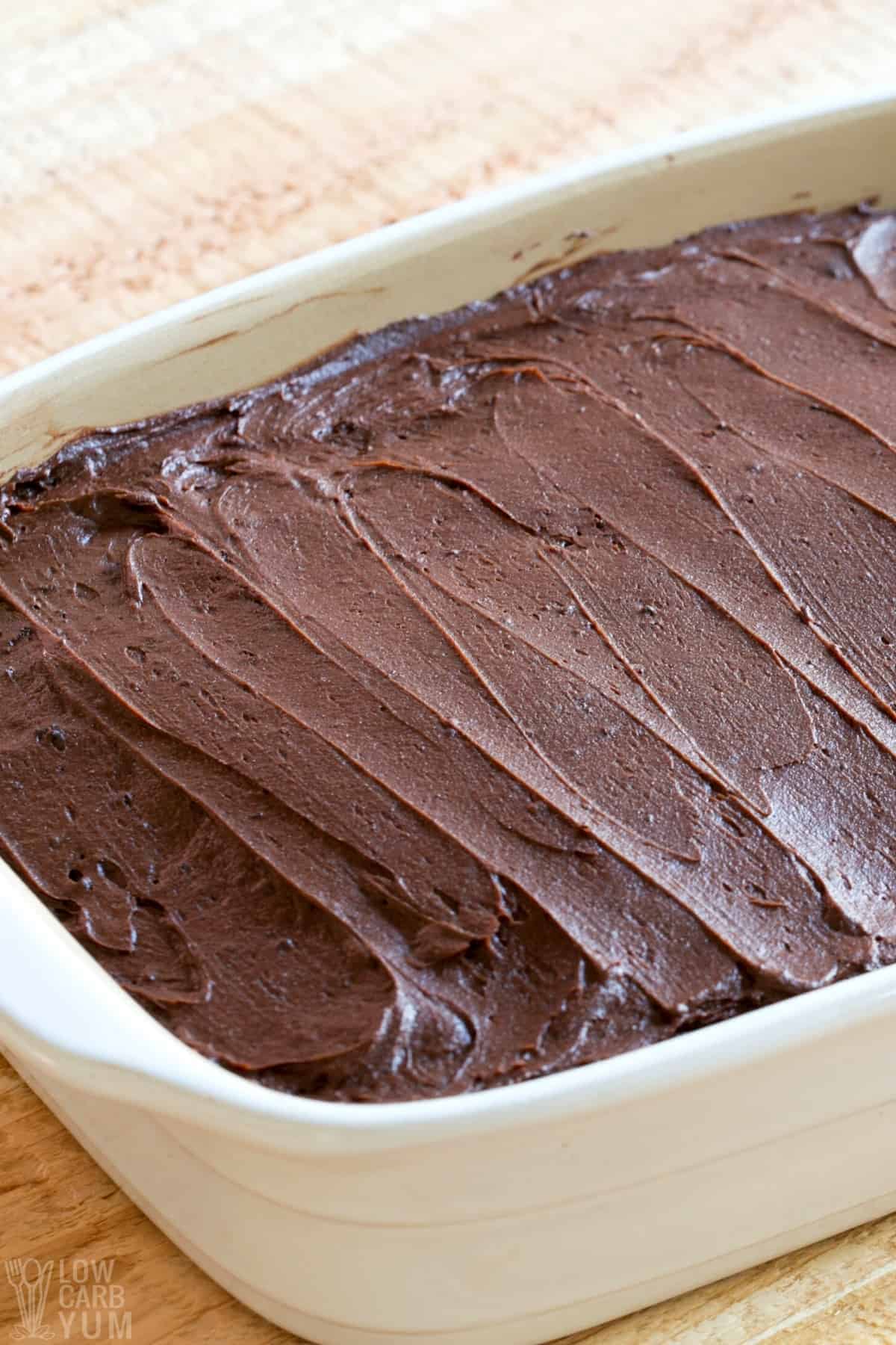 keto chocolate frosting on cake