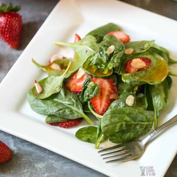spinach strawberry salad featured image