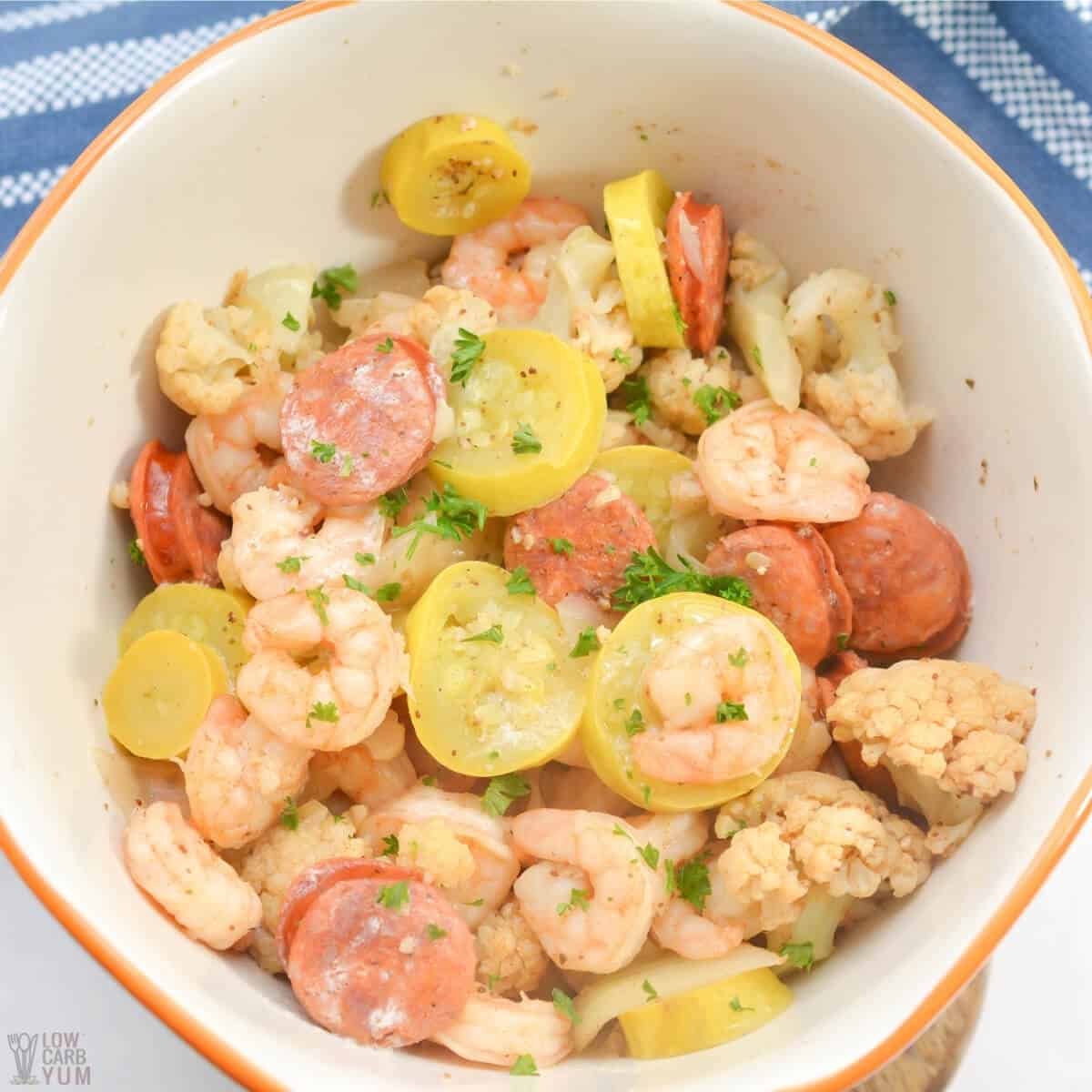 keto shrimp boil featured image