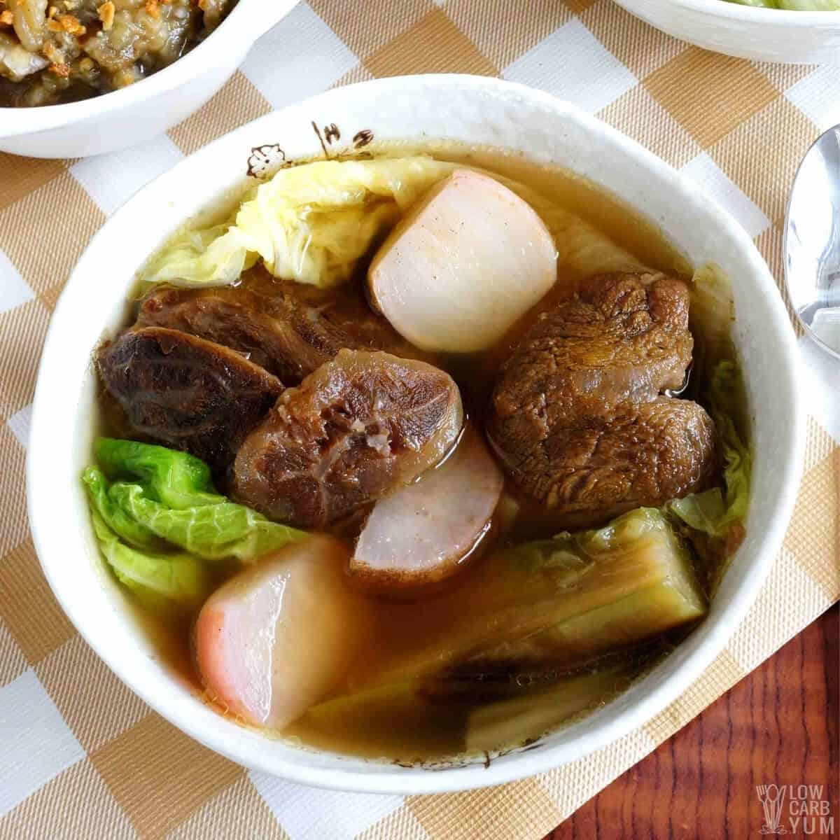 vegetable beef soup featured image