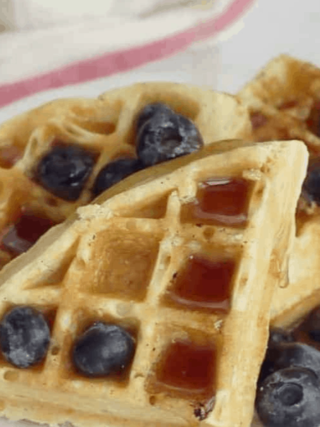 KETO ALMOND FLOUR WAFFLES (LOW CARB, GLUTEN FREE) STORY - Low Carb Yum