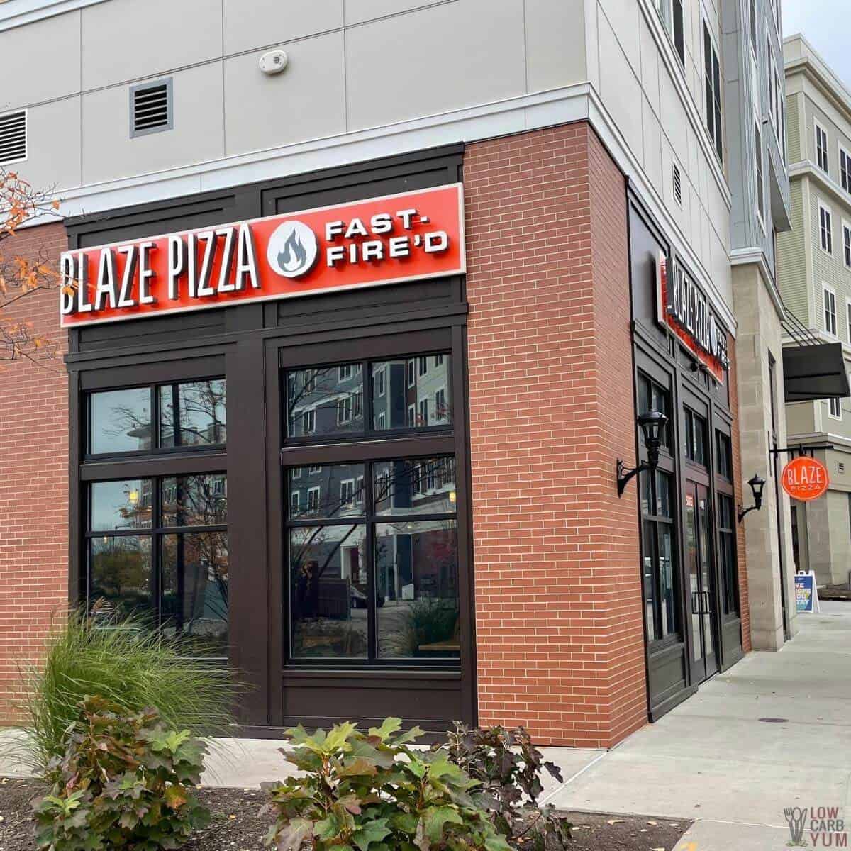blaze pizza storefront