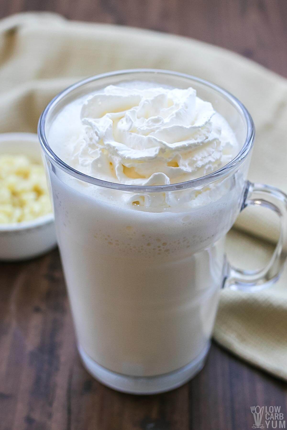 whipped topping on top of sugar free dessert drink