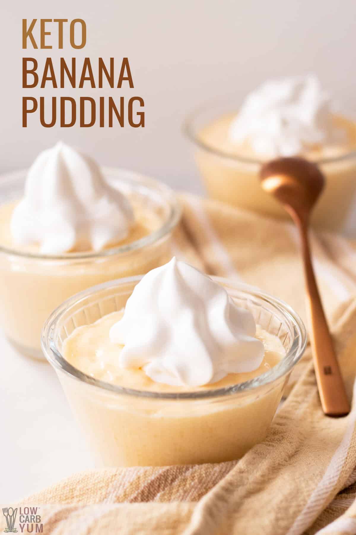 keto sugar free banana pudding recipe in glass dessert dishes