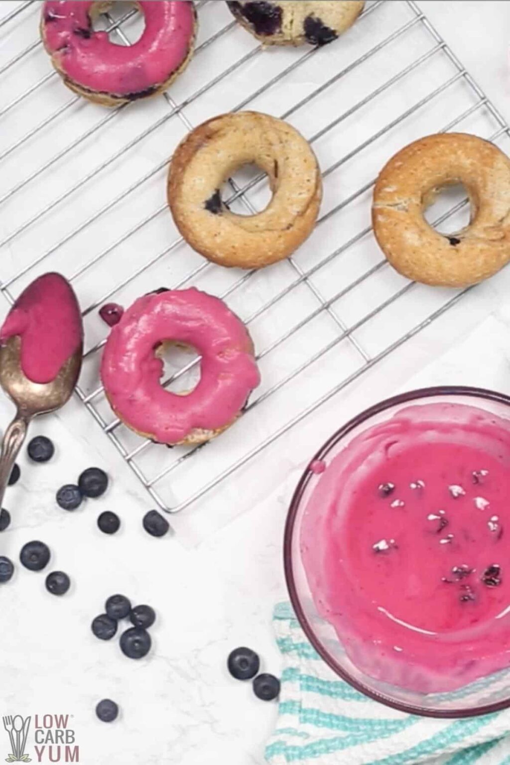 Keto Blueberry Donuts Recipe (LowCarb, GlutenFree) Low Carb Yum