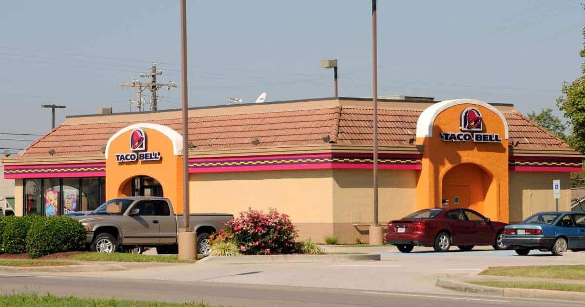 keto at taco bell storefront.