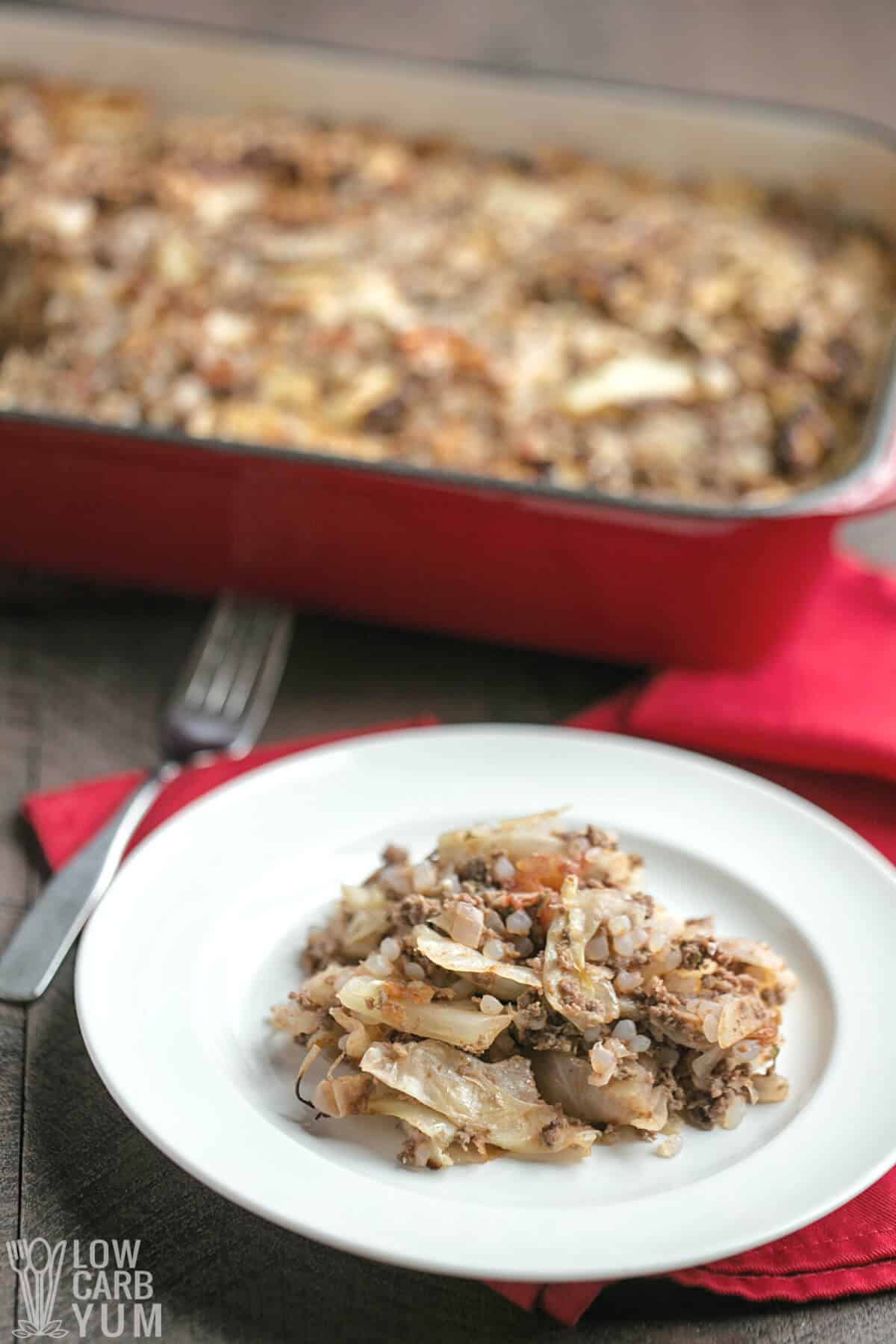 lazy cabbage roll recipe in pan and on plate.