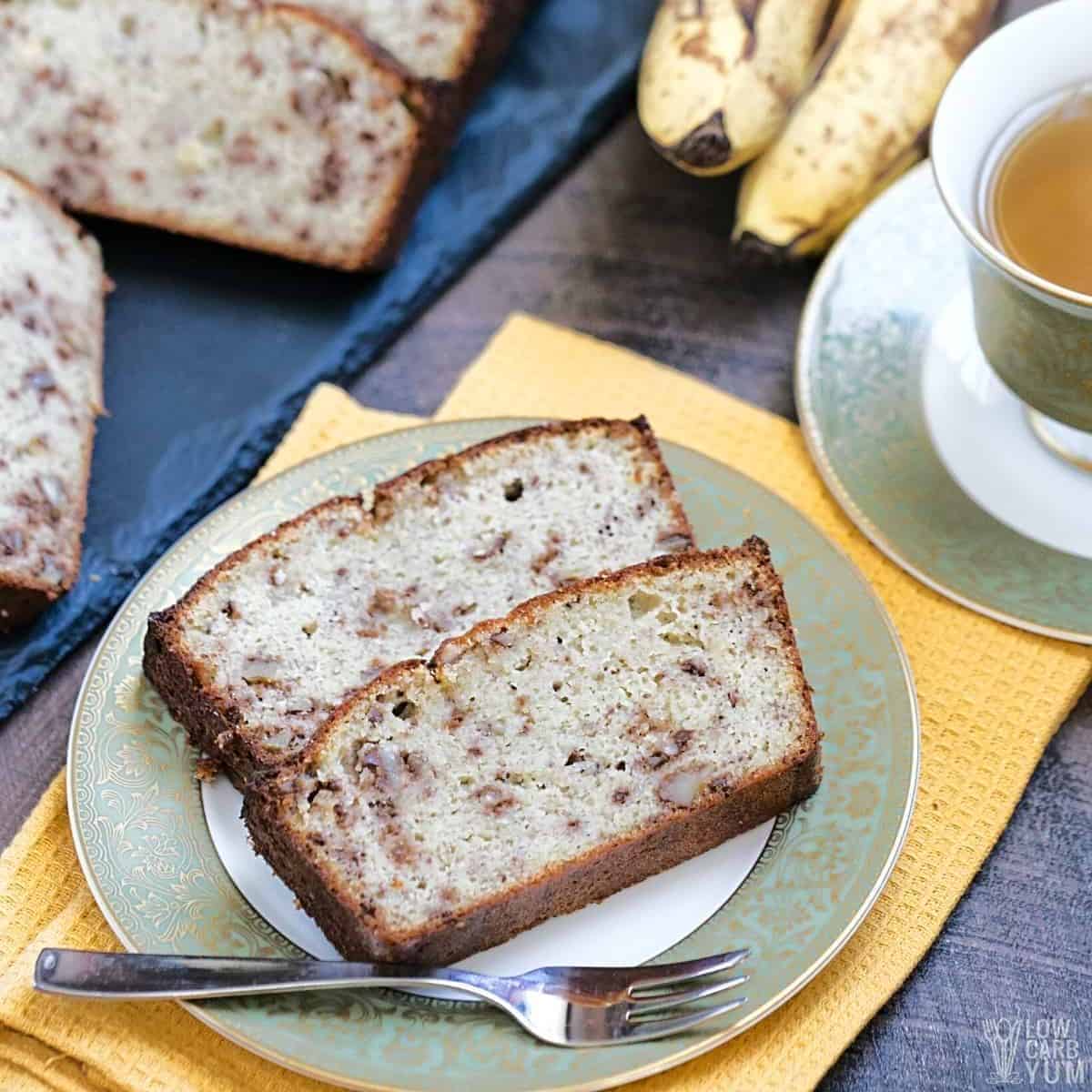 low carb banana bread slices on green plate.