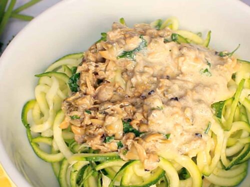 Garlic Parmesan Zoodles (Spiralizer Recipe) - A Pinch of Healthy