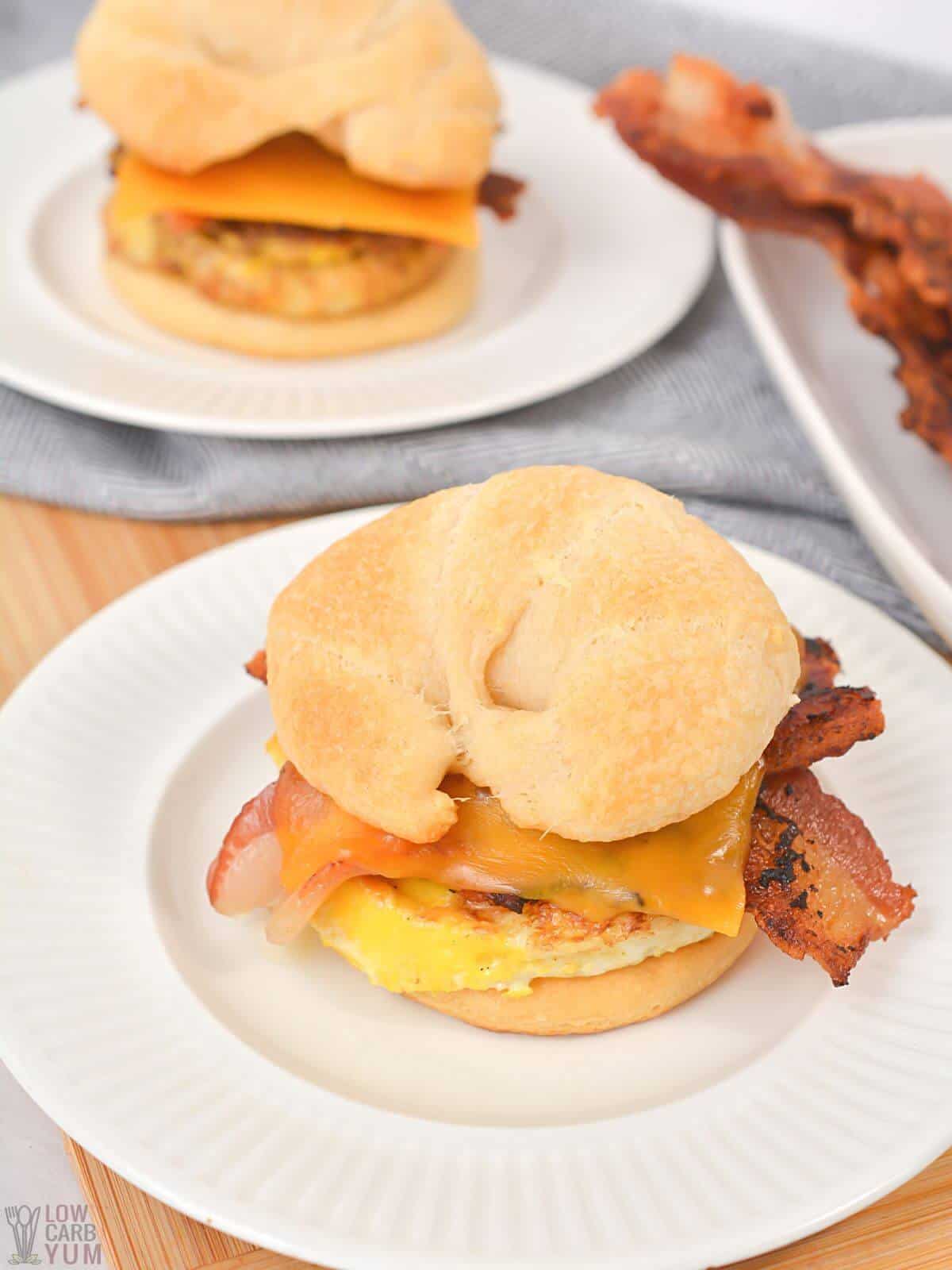 keto breakfast sandwiches with bacon.