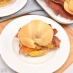 keto breakfast sandwich featured image.