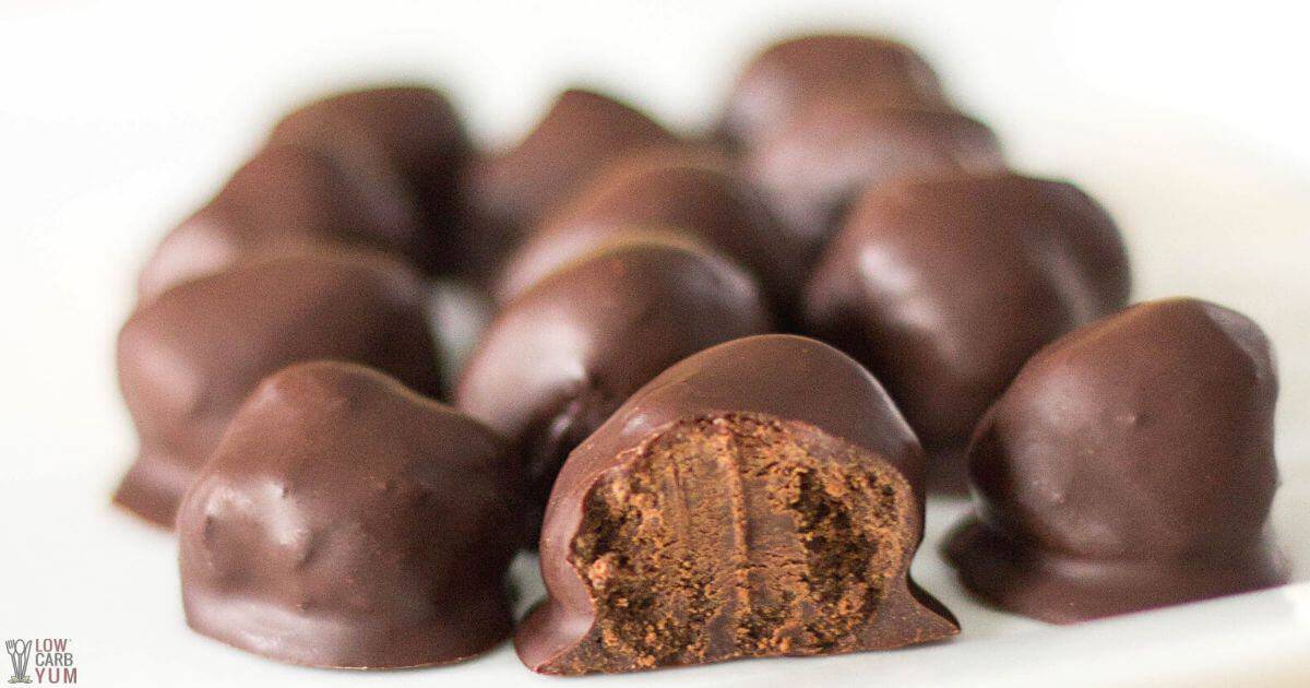 https://lowcarbyum.com/wp-content/uploads/2022/07/sugar-free-chocolate-truffles-l.jpg