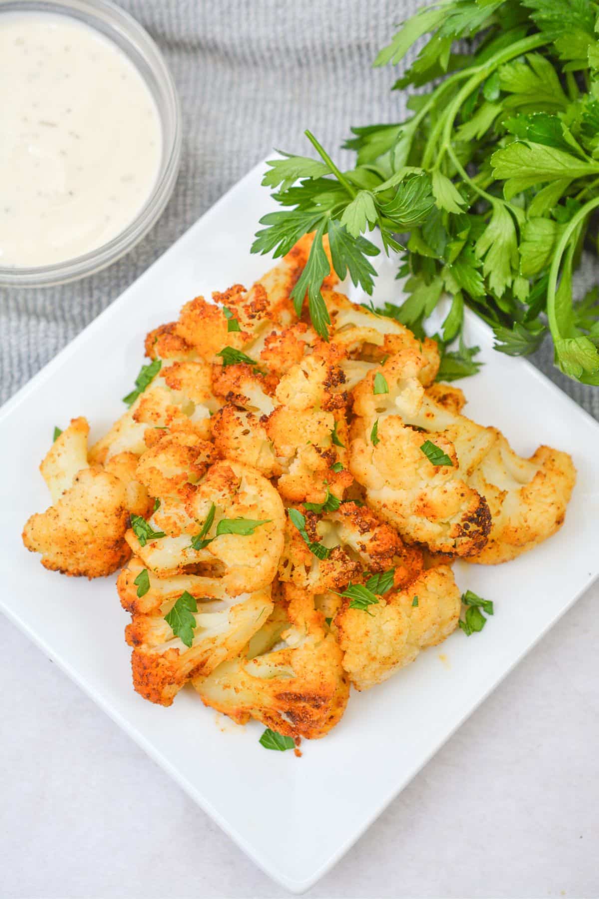 air fryer cauliflower on a white plate