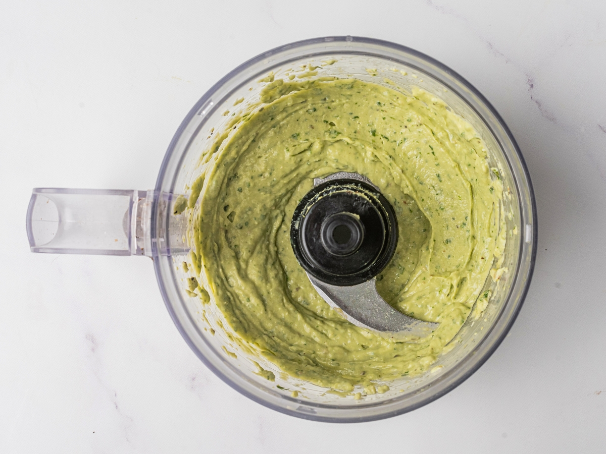 avocado sauce in food processor