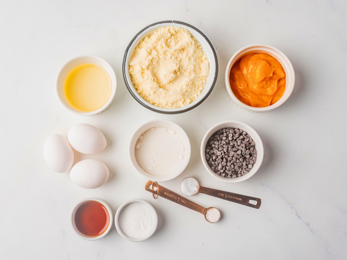 ingredients needed for pumpkin chocolate chip muffins