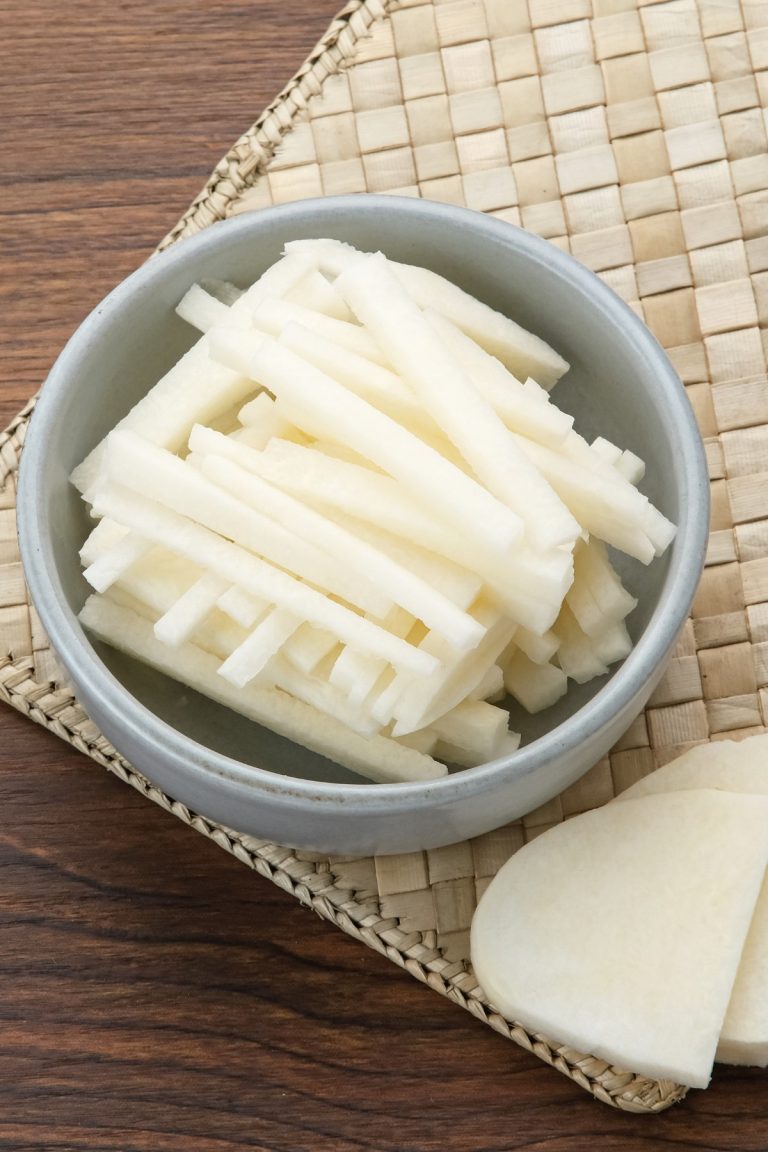 Is Jicama Keto? (+ LowCarb Recipes) Low Carb Yum