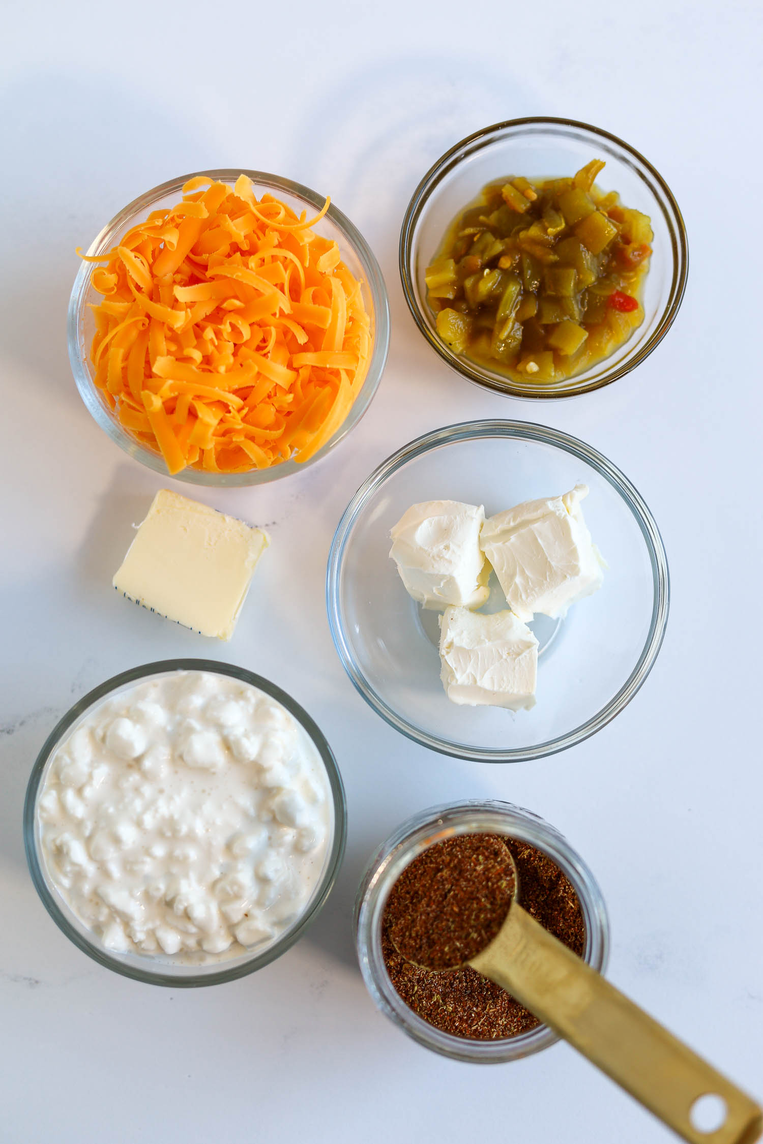 Ingredients needed to make homemade cottage cheese queso